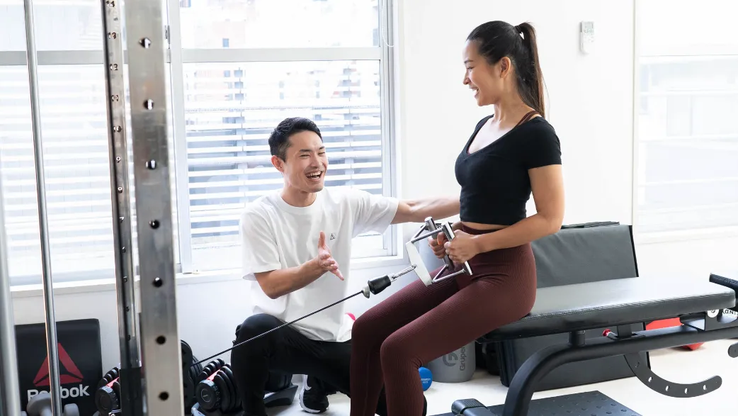 ジムに通うべき？ 自宅トレーニングとの違いを比較！: ~1NDLY Personal Gym浦安店~