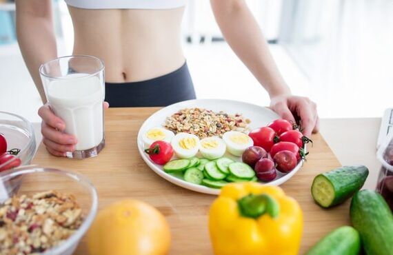 ボディメイク中に避けるべきNG食品とその代替案:1NDLY Personal Gym葛西店~葛西のパーソナルジム~