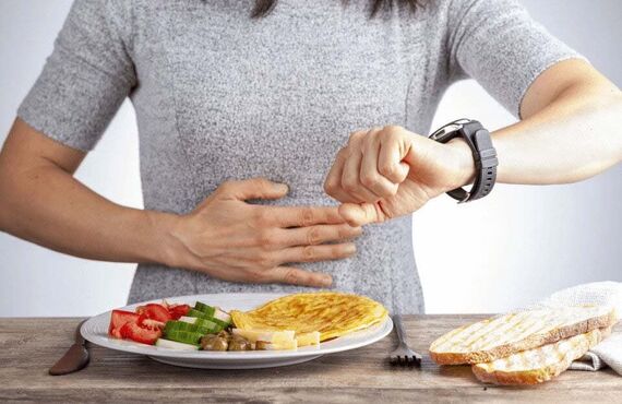 葛西のパーソナルジム: 「今日食べ過ぎた…」の正しい対処法~1NDLY Personal Gym葛西店~