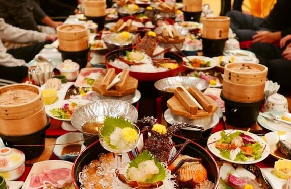 浦安パーソナルジム|ダイエット中の外食で注意すること|1NDLY 浦安店